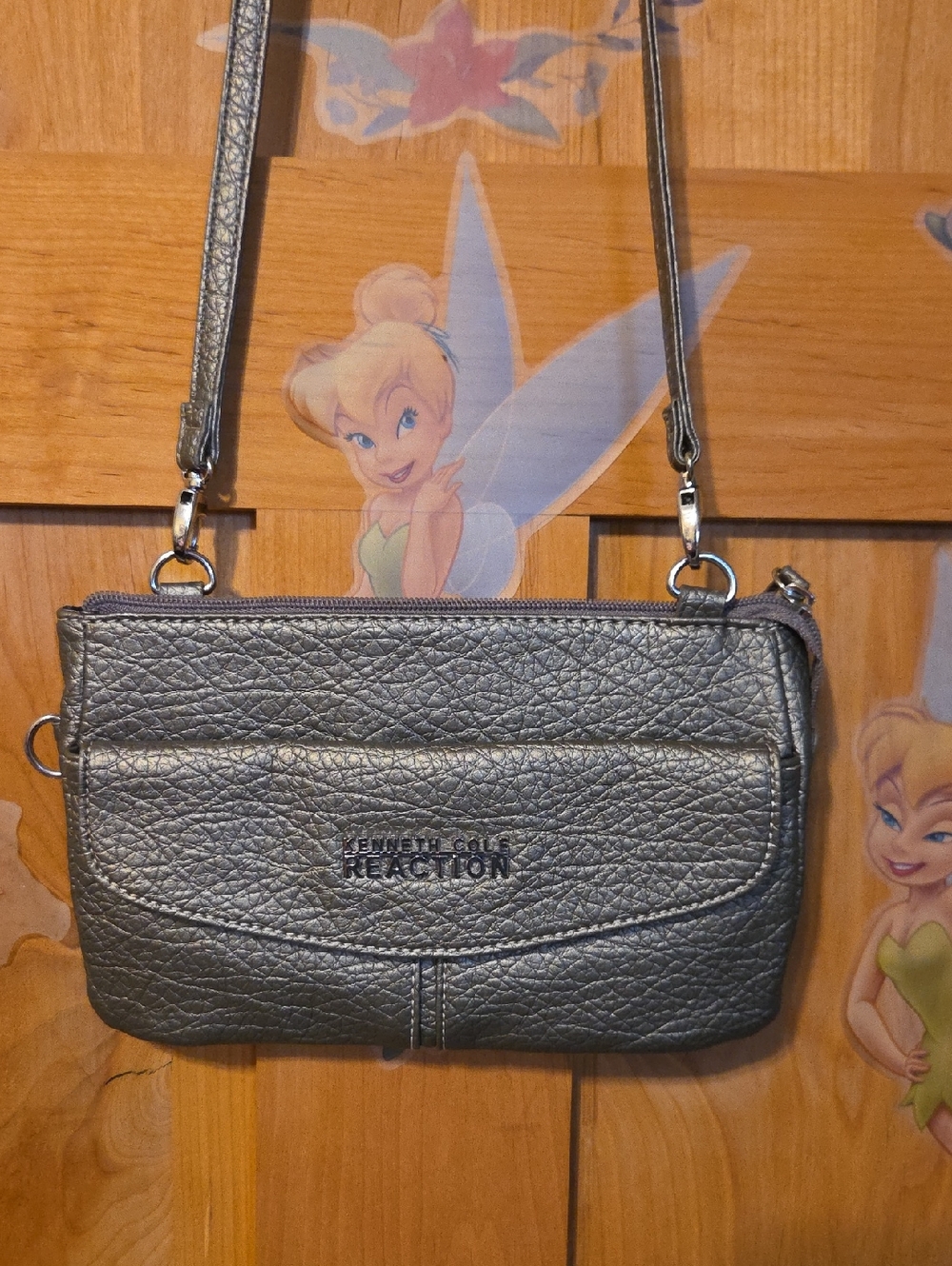 Kenneth Cole Reaction Crossbody - Picture 2 of 10